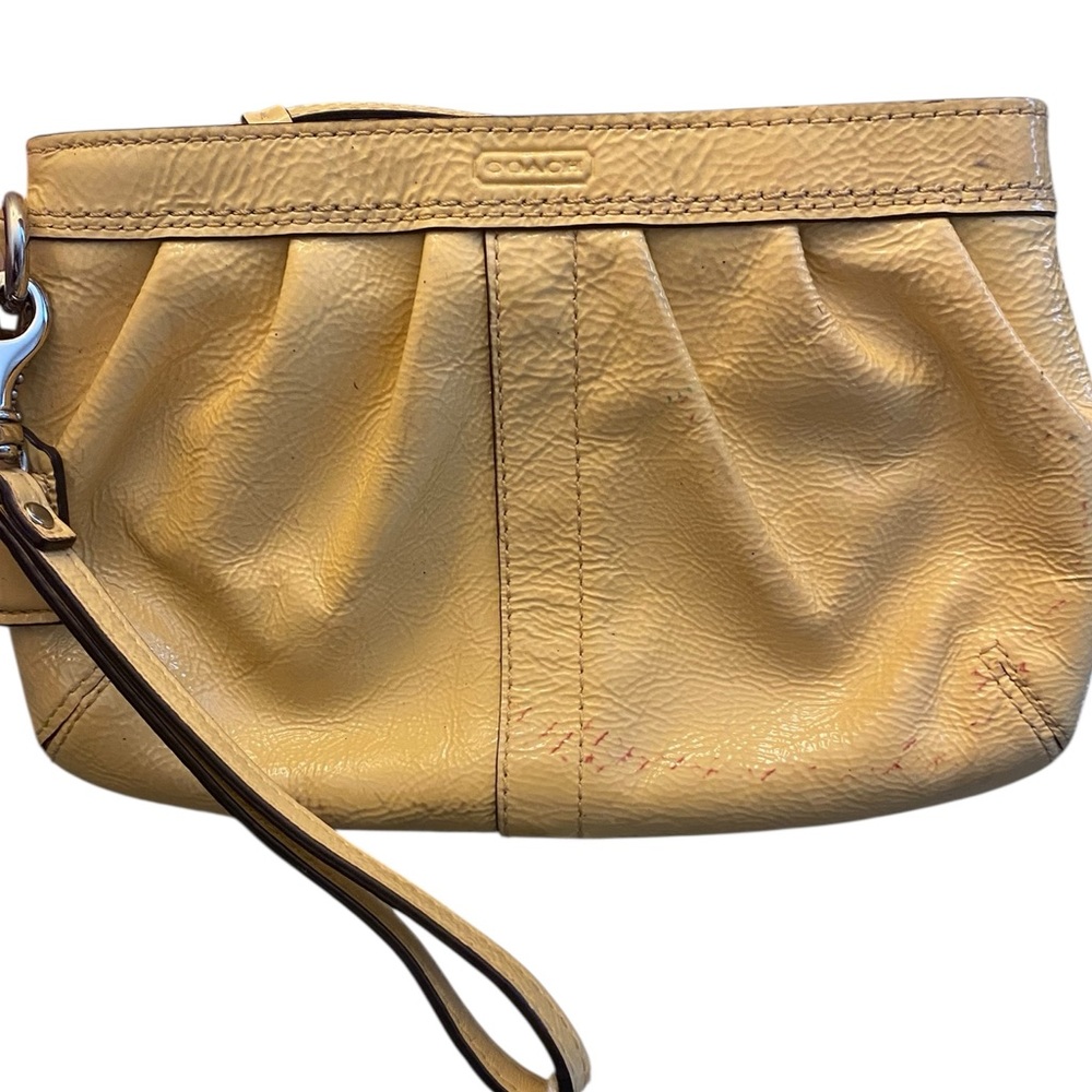 Coach EUC Taupe Yellow Patent Leather Wristlet Purse